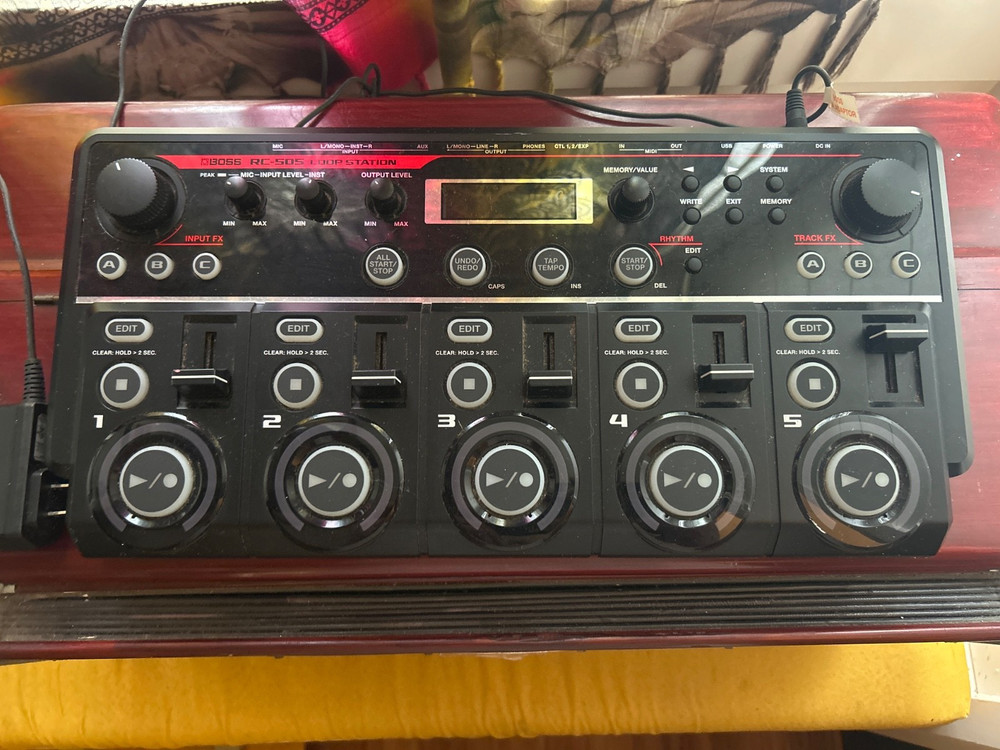 Boss RC-505 Loop Station