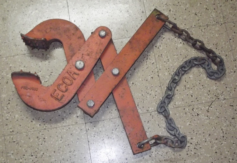 ECOA Pallet Puller Clamp