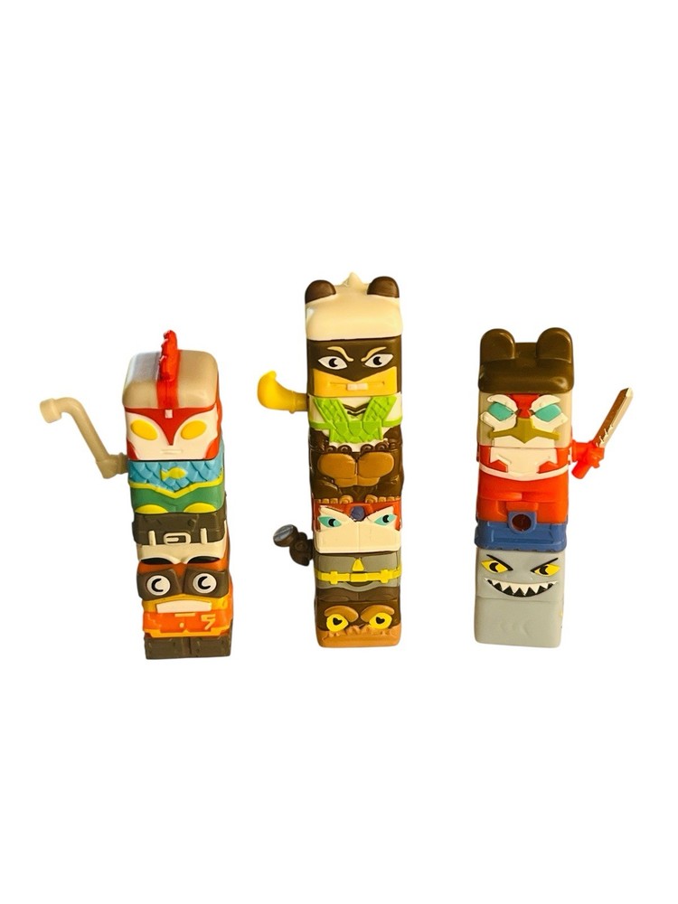 Sick bricks spin master 18 piece brick figures