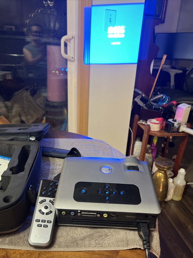 Dell 3400MP DLP Projector With Case & Remote- Tested