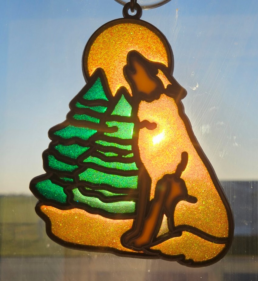 Howling Wolf Sun Catcher 4.5"