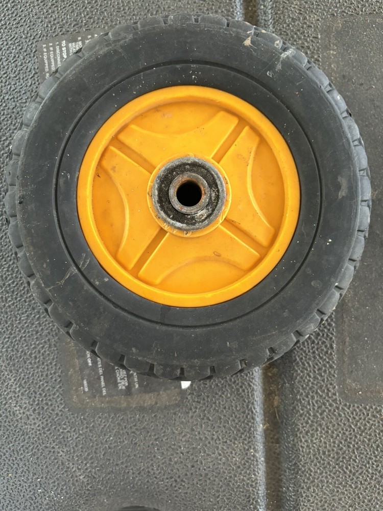 McLane Edger Front 7” Wheel Lightly Used.