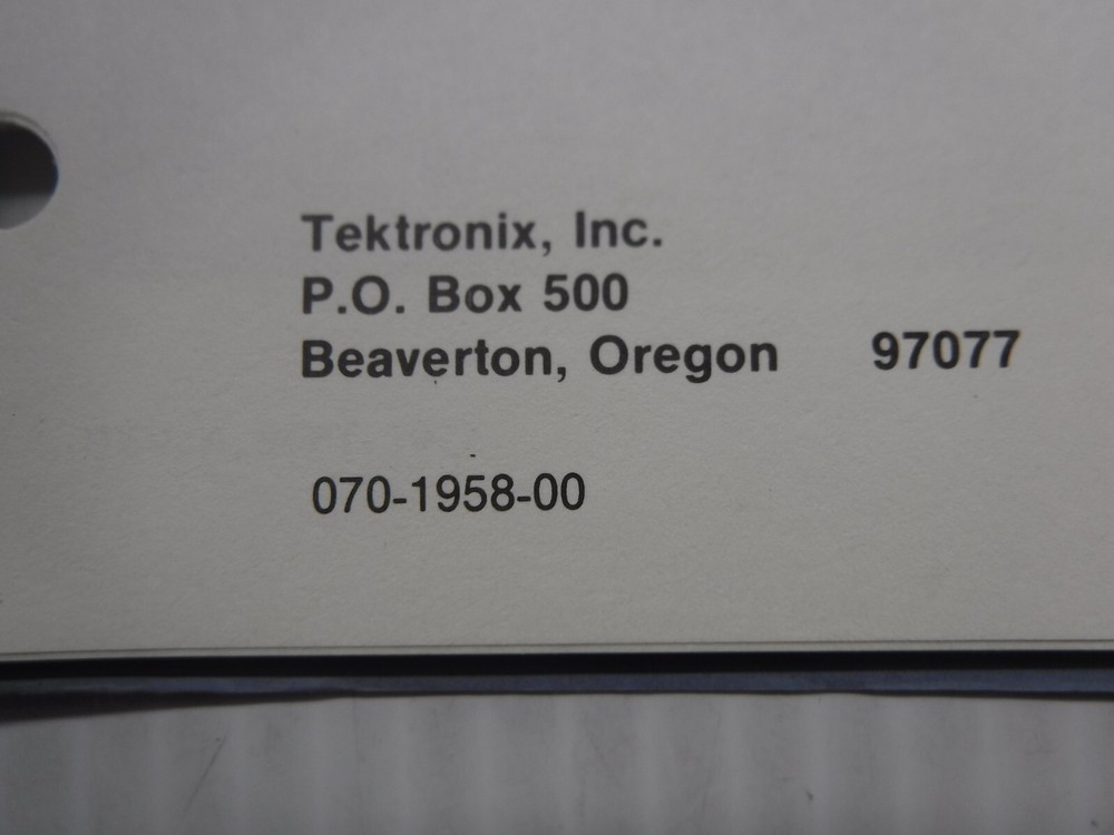 Tektronix 7B80 Time Base With Options Operations Manual 070-1958-00