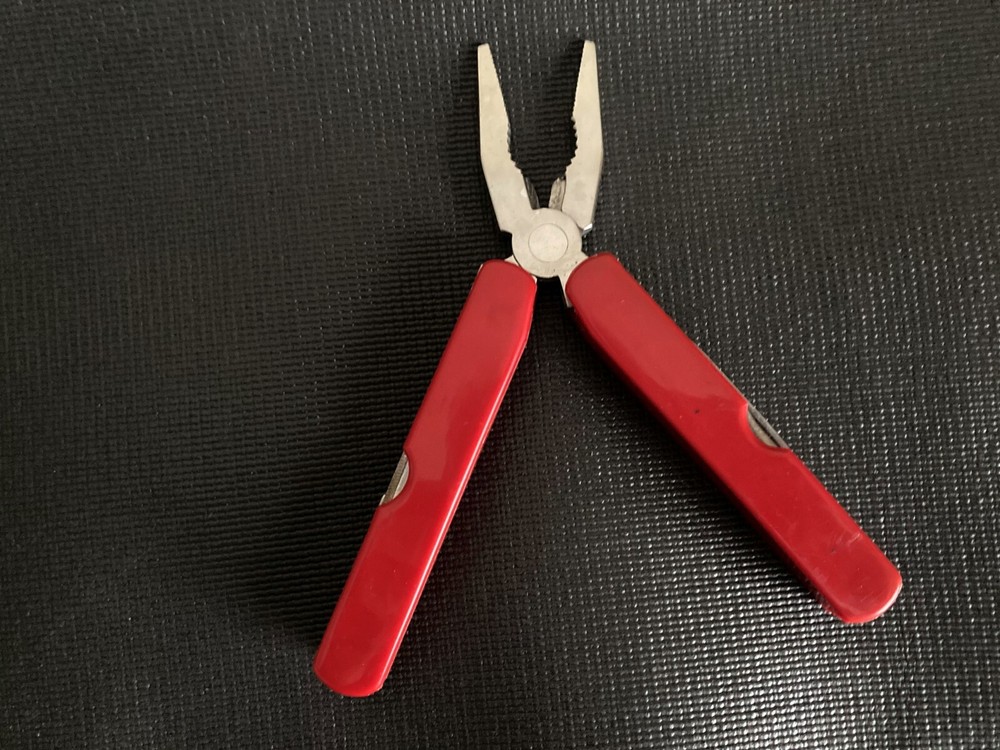 Handy portable pocket tool set, 9 tools, folding