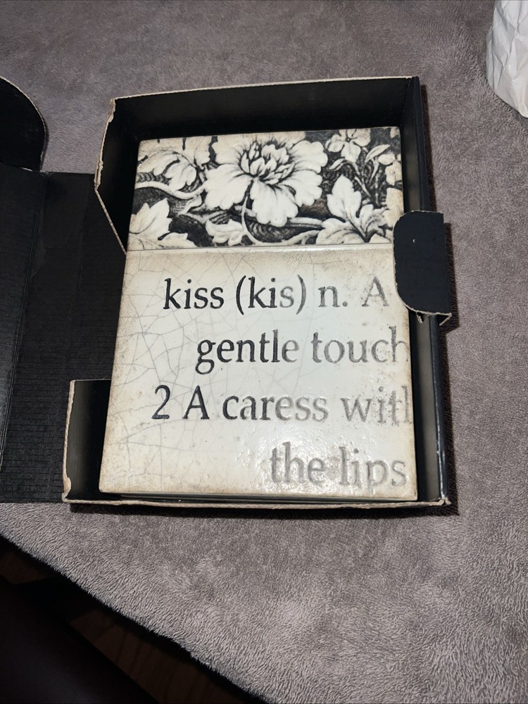Sid Dickens T-285 Memory Block Tile First Kiss