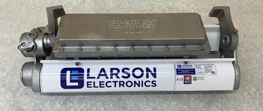 Larson EPL-24-2L-LED-D-V2-SFC-30K Dimmable Explosion Proof LED Spray Booth Light