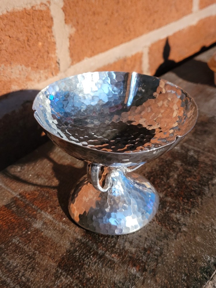Stunning Solid Silver Bon Bon Dish Alround Hammered Finish C 1908