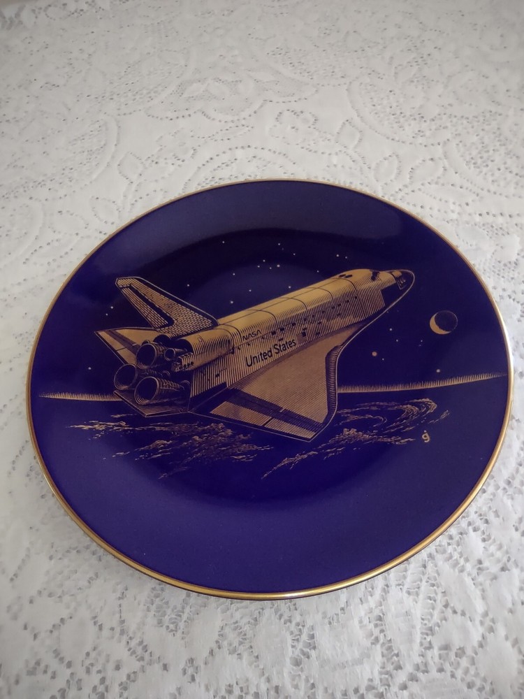 1988 Fleetwood Collection Space Shuttle Discovery