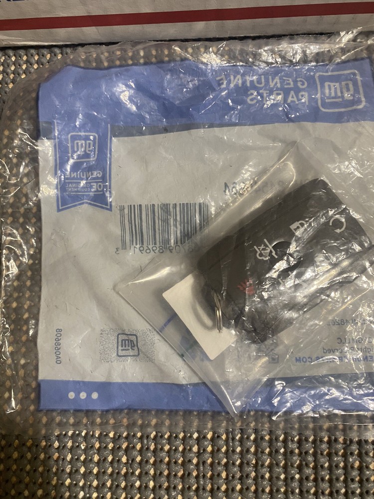 Genuine GM Remote Control Door Lock Transmitter 84540864