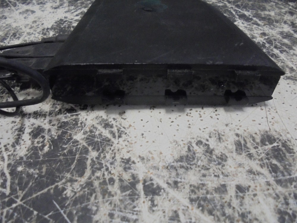 Skullcandy GMX DOLBY WIRELESS TRANSMITTER ONLY Powers ON Untested Further