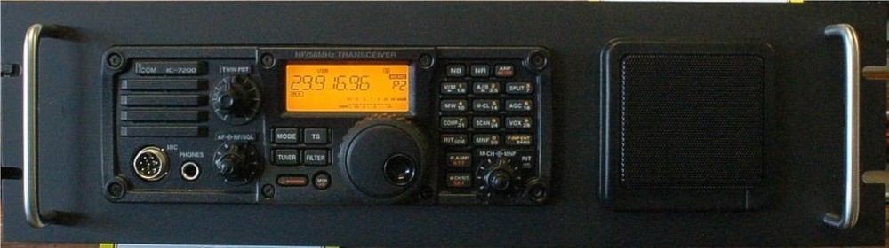 3U RACK MOUNT for ICOM IC-7200 with SPEAKER and Options
