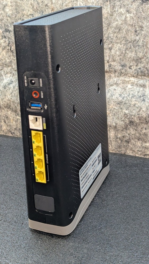 Zyxel DX4510-B0 Series Router - Powers On