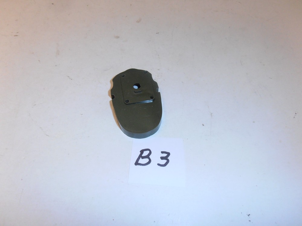 P-40 Motor Mount Color is Green