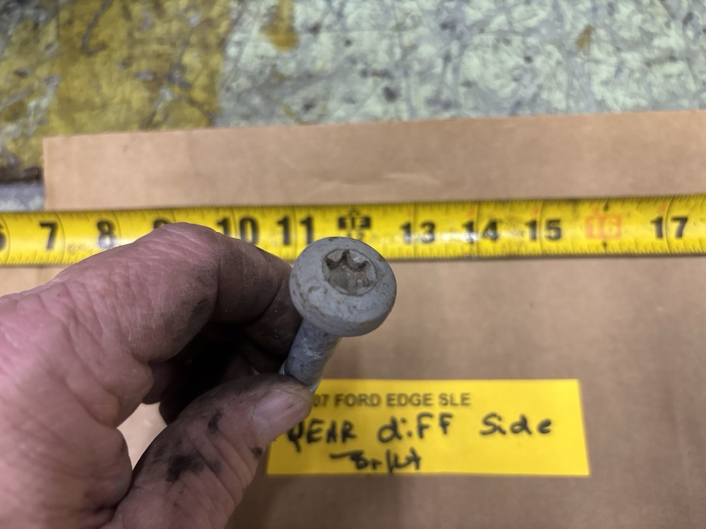 07-10 FORD EDGE Rear Differential Side Bolt