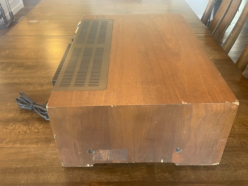 Sansui 9090 Receiver - Powers On