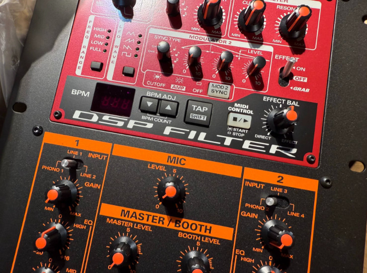 1pcs Roland DJ-1000 mixing console