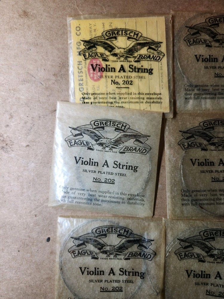 Vintage Gretsch Eagle Brand Violin Strings – Gut No. 202 – 12 Unopened A Strings
