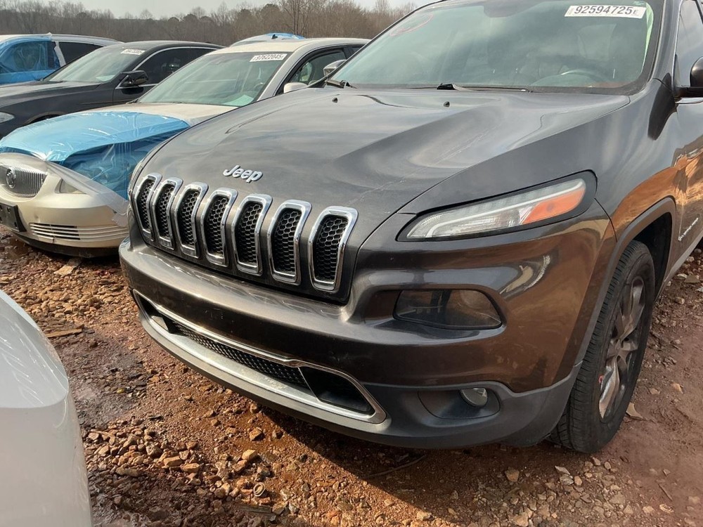 Console Front Floor AWD Fits 15-18 CHEROKEE 4947582
