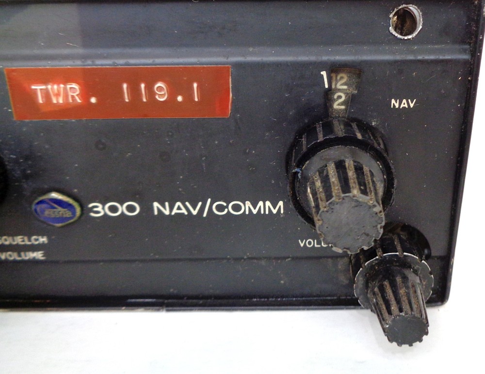 Cessna 300 Nav/Com Receiver/Transmitter Untested/For Parts Only