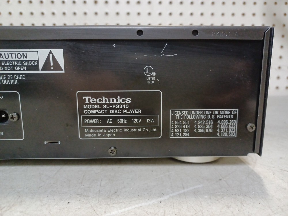 VINTAGE Technics CD Player SL-PG340 MASH - POWERS ON, DOES NOT PLAY, PARTS