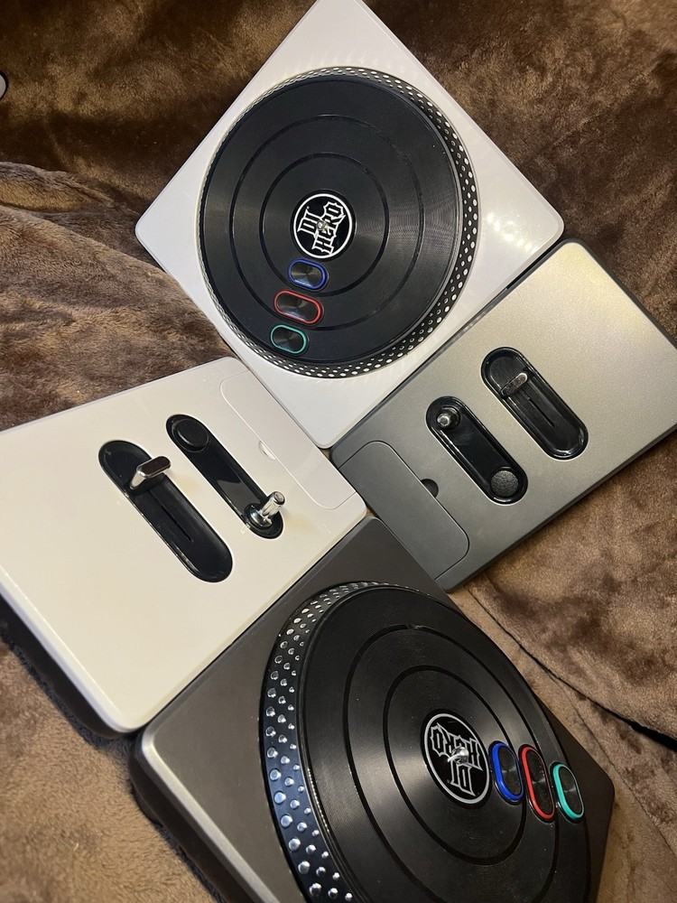 Activision DJ Hero 2 PS3 Bundle 2 Turntable Controllers Microphone Game