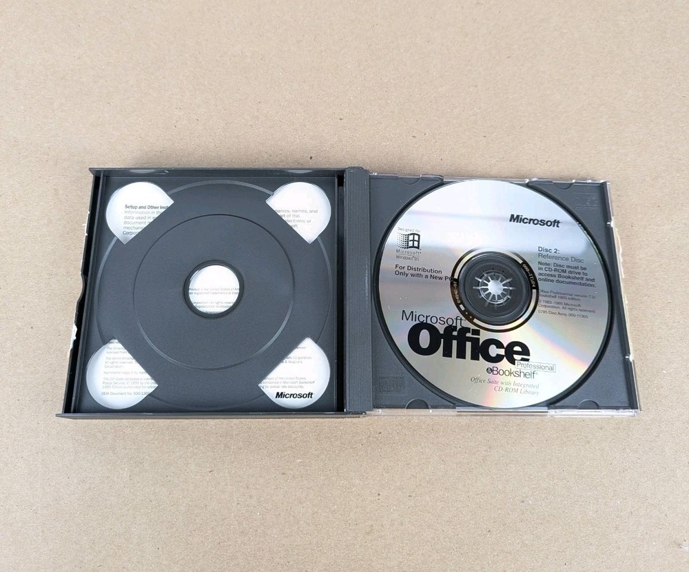 Microsoft Office Professional & Bookshelf Designed for Windows 95 with Key VG+