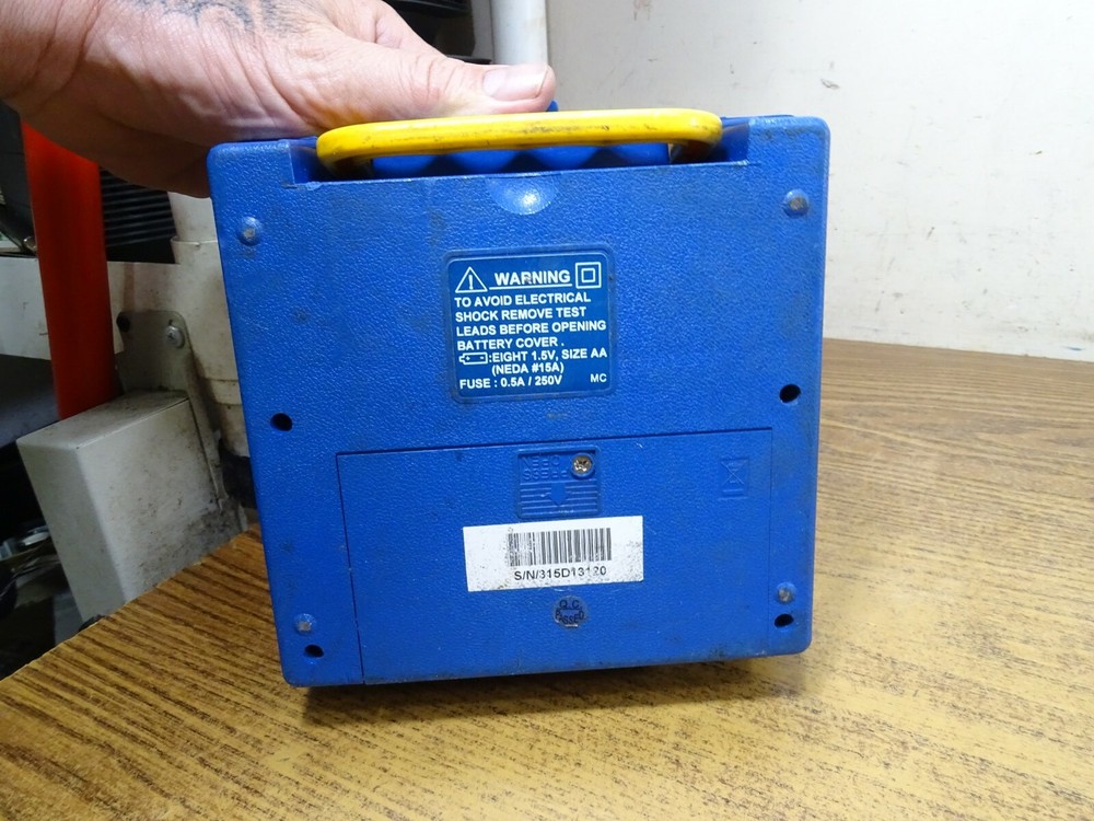 BK 307A Analog Insulation and Continuity Meter