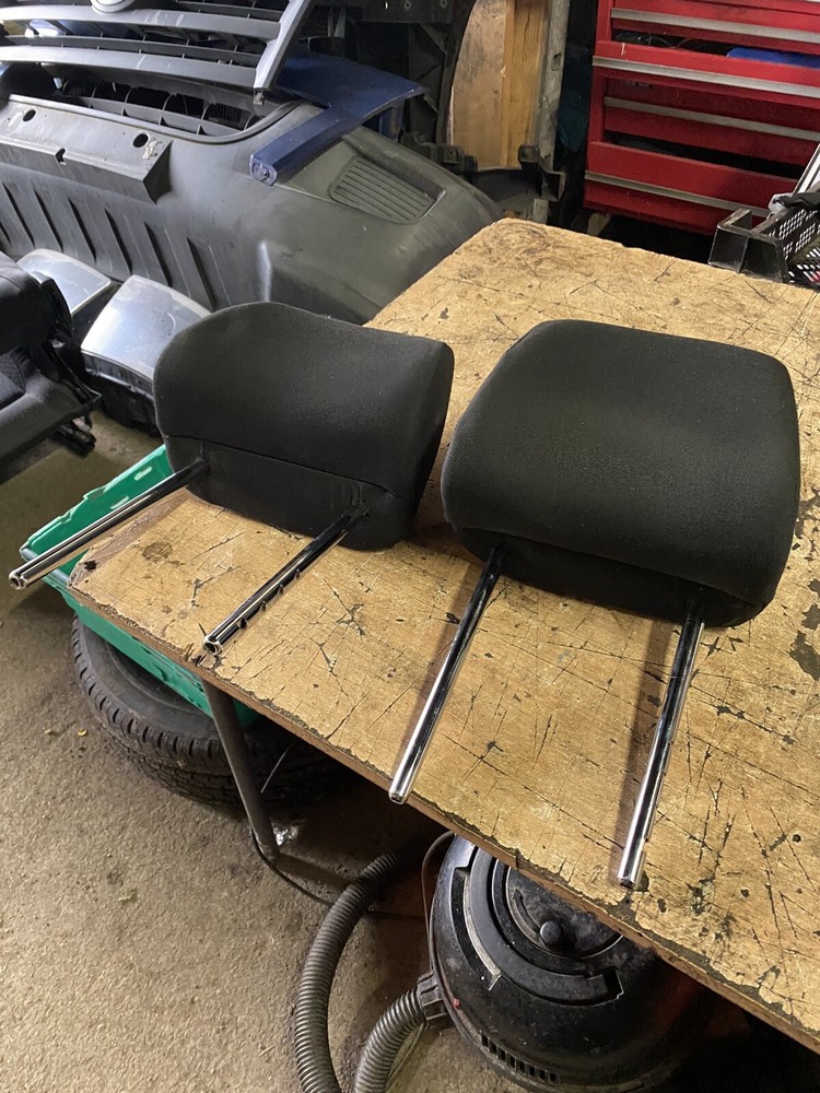 Vw Touran - Caddy Front Head Rests