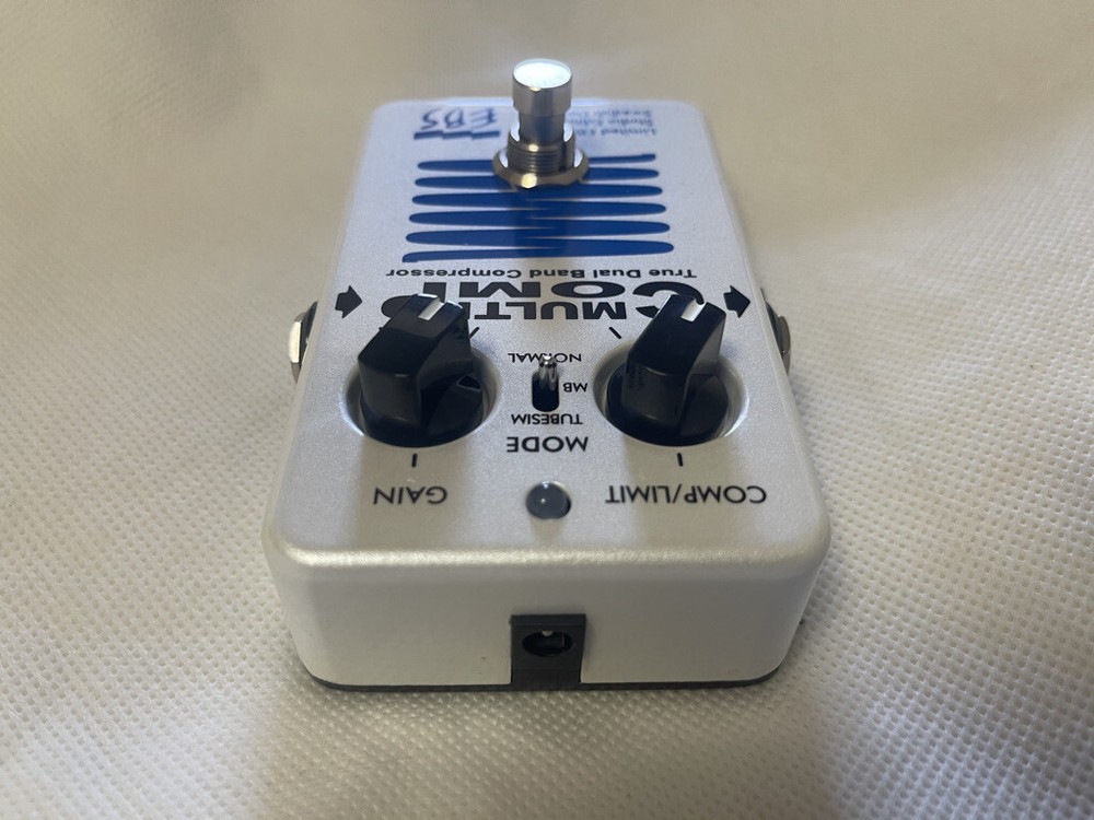 Excellent! EBS Multicomp True Dual Band Compressor Limited Pearl White Model
