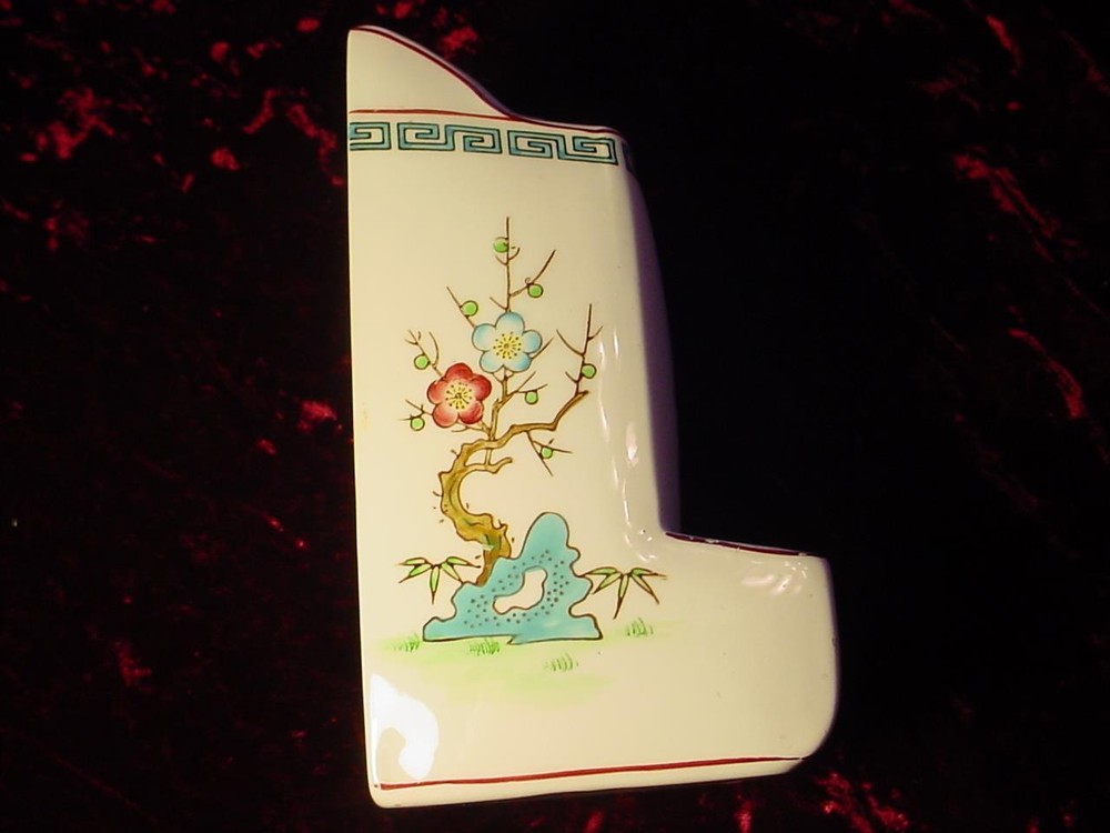Vintage Indian Tree pattern ceramic wall hanging match holder / safe