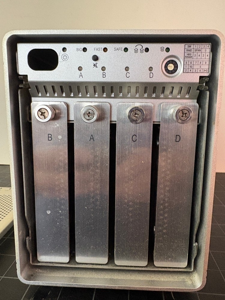 OWC Mercury Elite-AL Pro Qx2 Hardware RAID Data Storage/Backup Solution