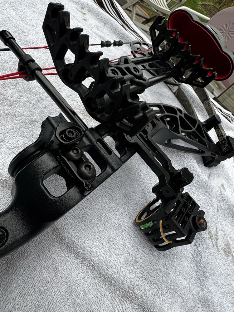 Blackout Distinct Crossbow