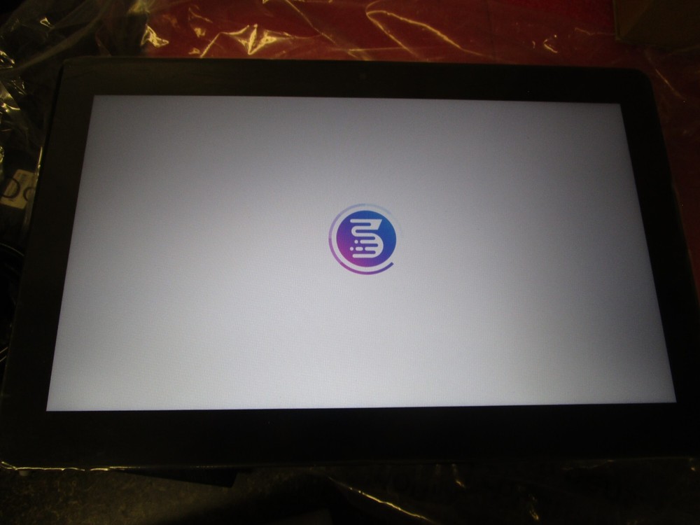 Glorystar Nebula NEB156 15.6" Touchscreen Tablet
