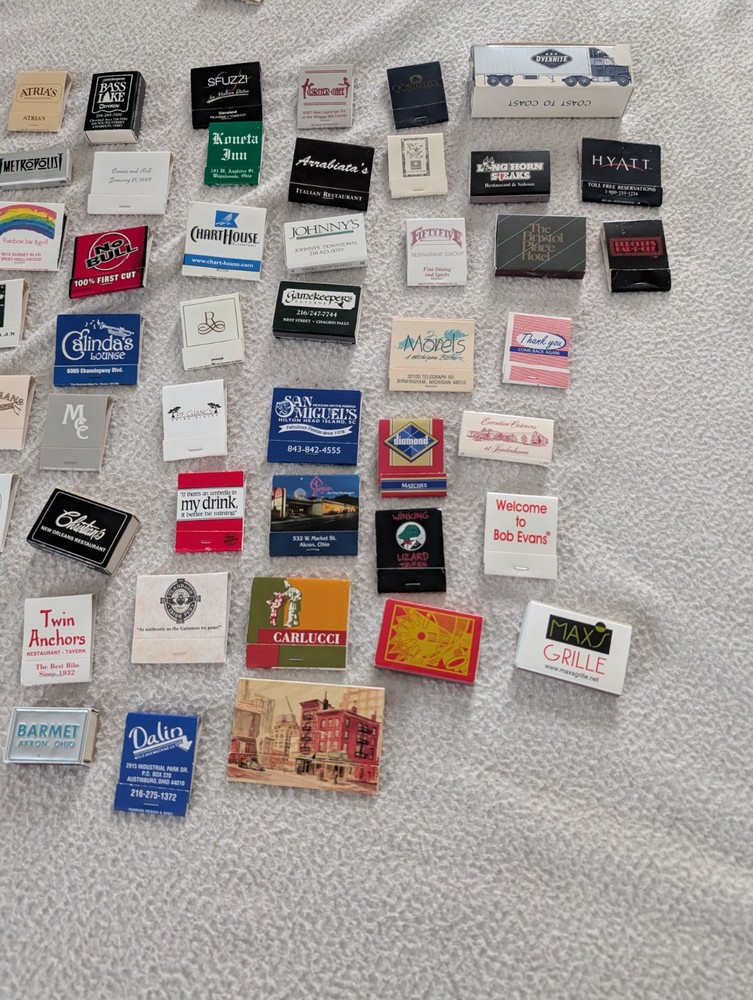 Matchbook Collection 300-400 pieces