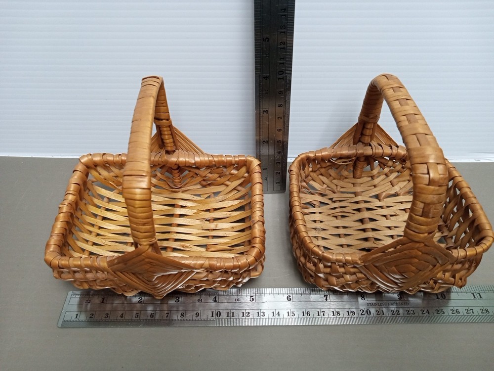 Small Woven Baskets W/Handles