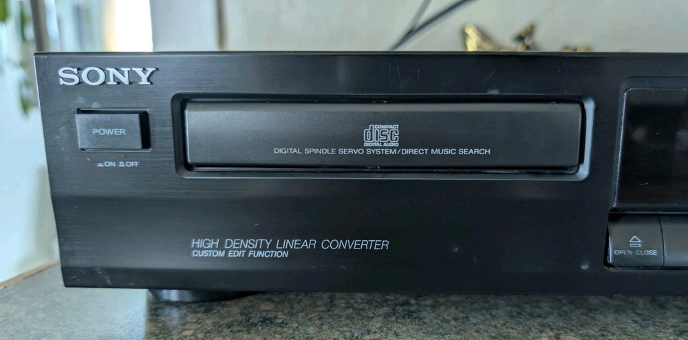 Sony CDP-215 Single Disc CD Player Compact Disc Stereo Component Tested/Works!