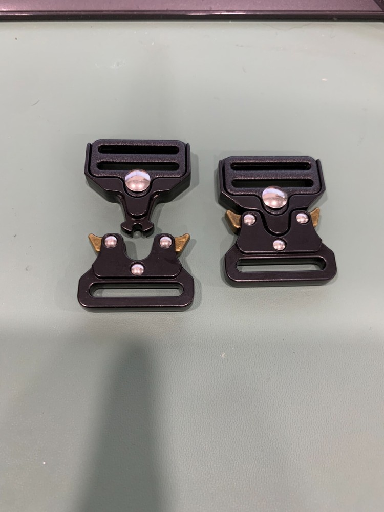 quick release buckle