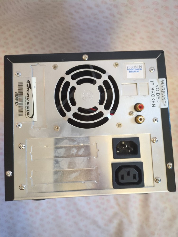 Vinpower Digital Storage CD DVD duplicator 1 to 1. Used, Working