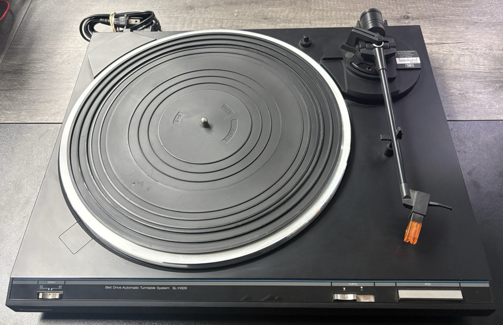 Panasonic Belt Drive Automatic Turntable Record Player SL-H309