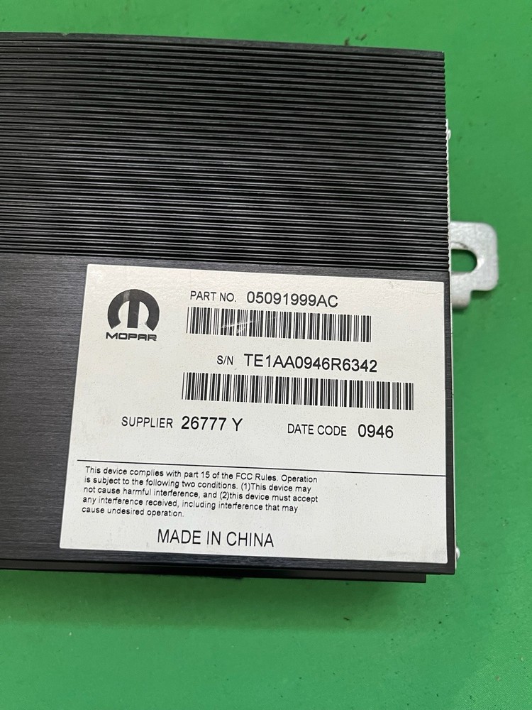 2015-2017 Jeep Cherokee Amplifier OEM