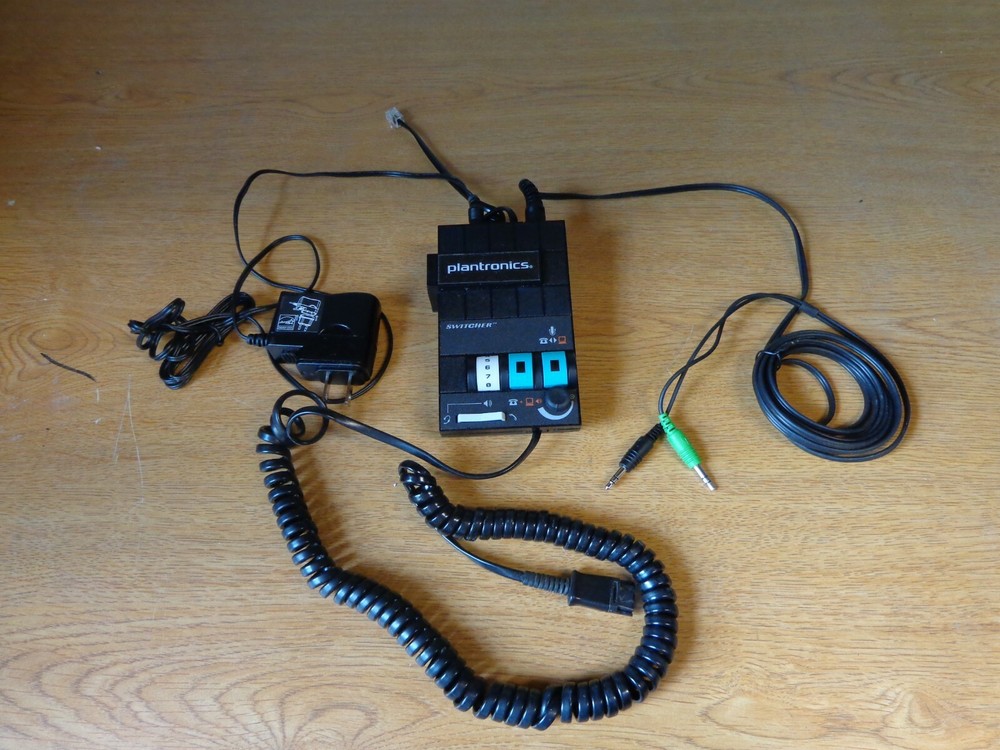Plantronics MX10 Headset Switcher with accessories
