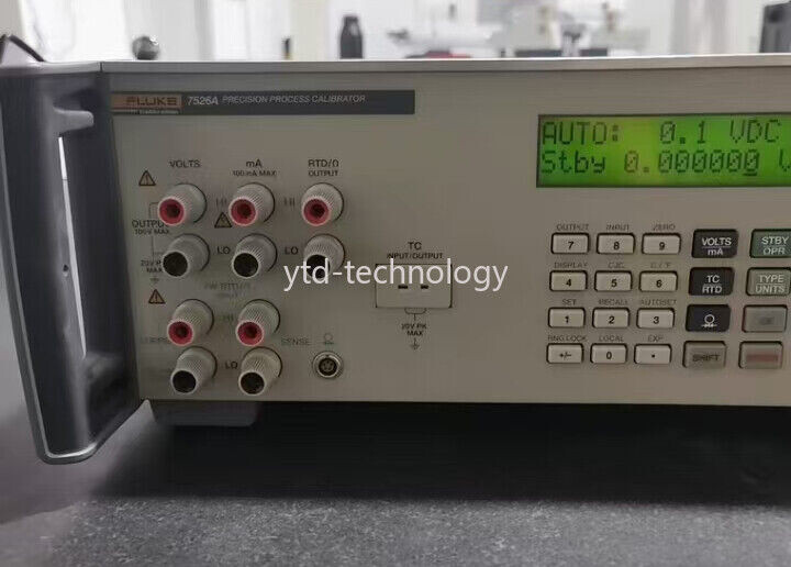FLUKE 7526A multifunctional calibrator/