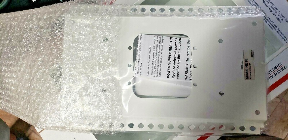 SIEMENS NC106T4V - 10" NETWORK CENTER - COMBINATION TELECOM & VIDEO MODULE