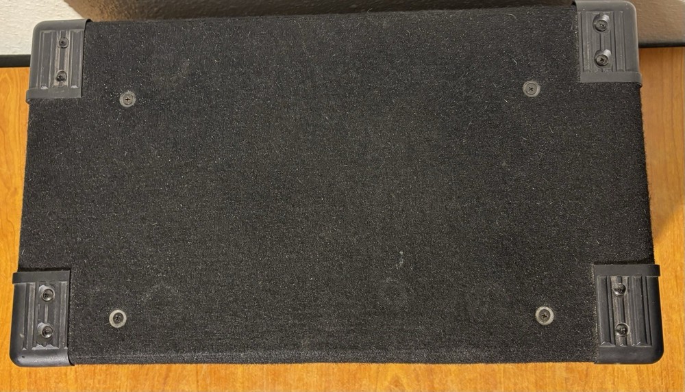 STAGEWORKS LG-100 Powered Mixer 100 Watts