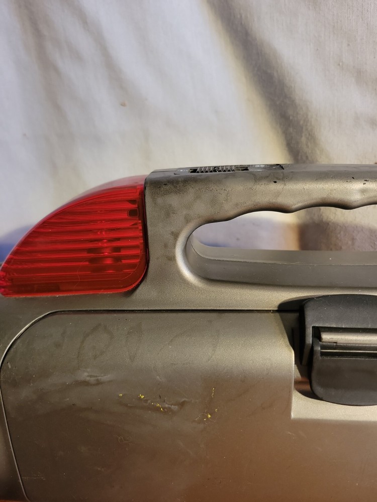 VINTAGE Auto Emergency Kit Flashlight with built-in Tool kit TESTED * Works *