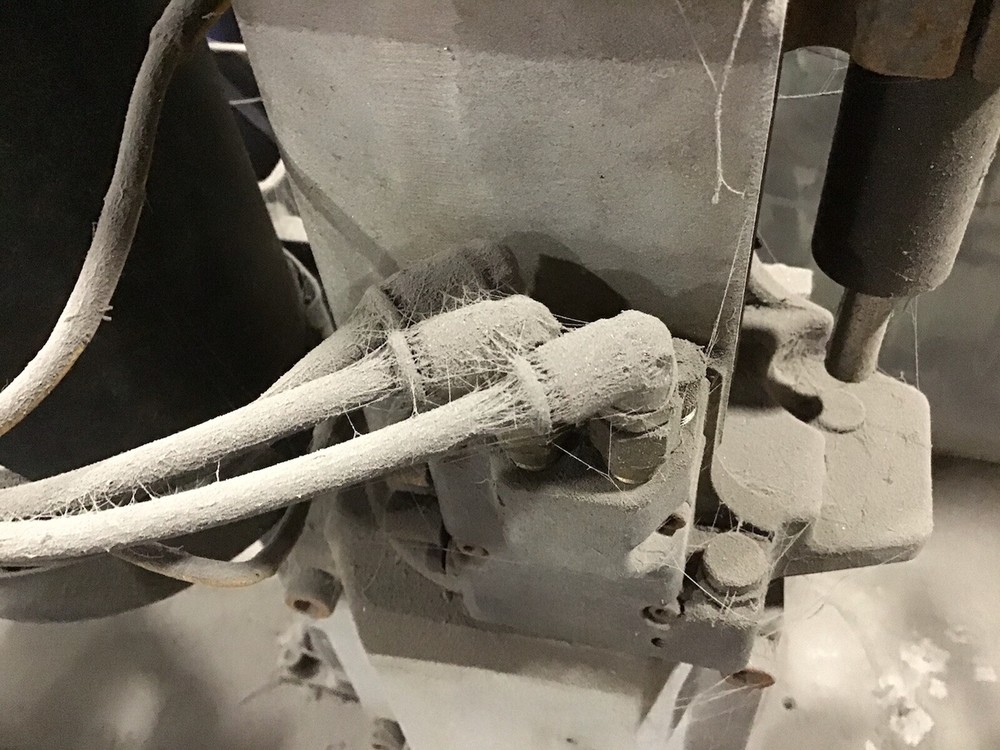 Selfeeder drill station