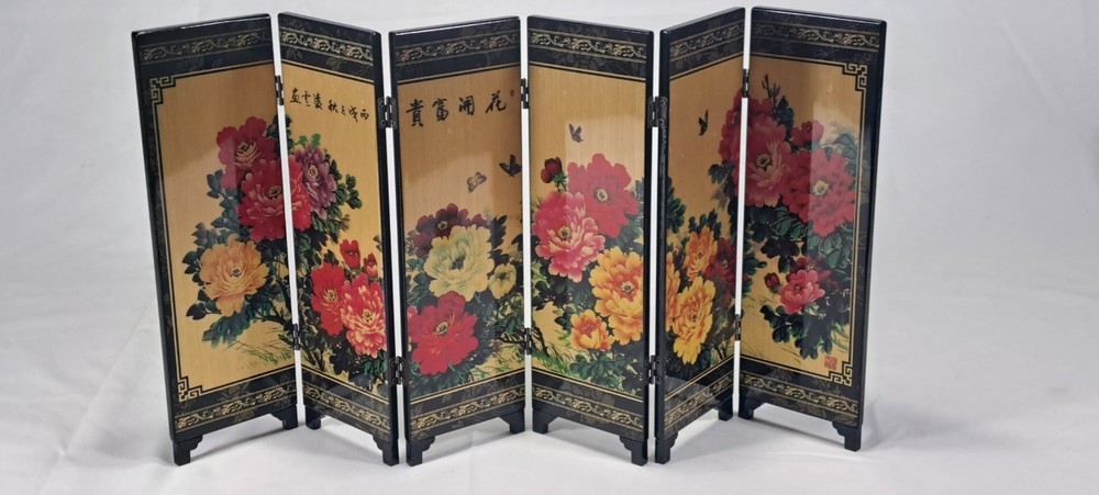 Lacquered Screen 6 Panel Floral Design Table Top Folding Chinese Screen