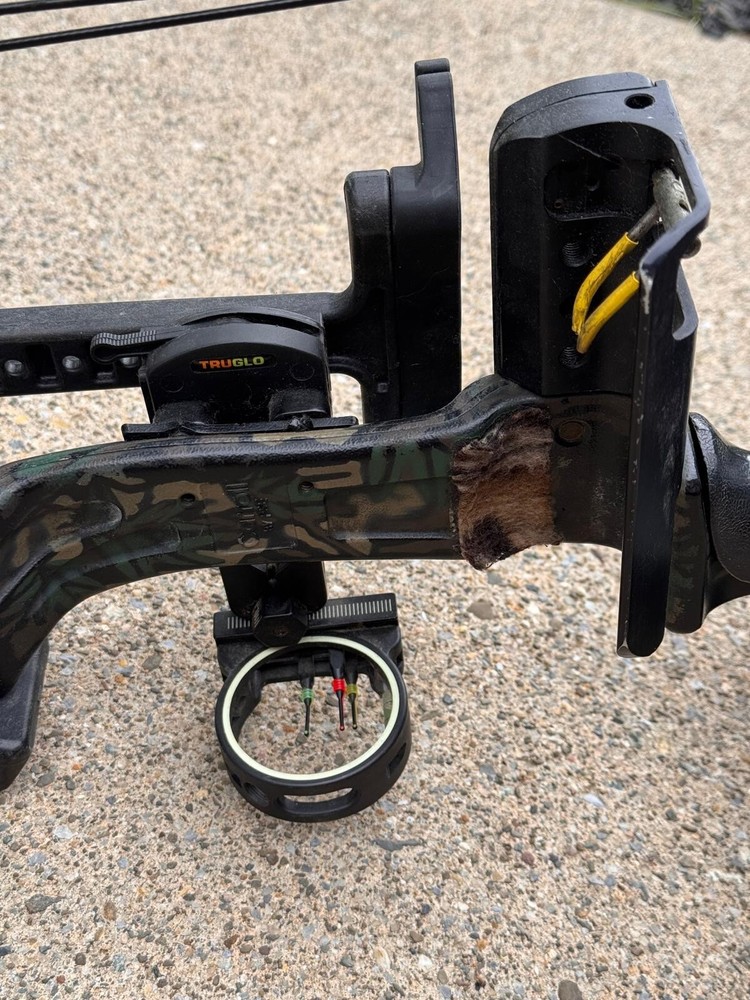 Carroll Intruder II Compound Bow Used