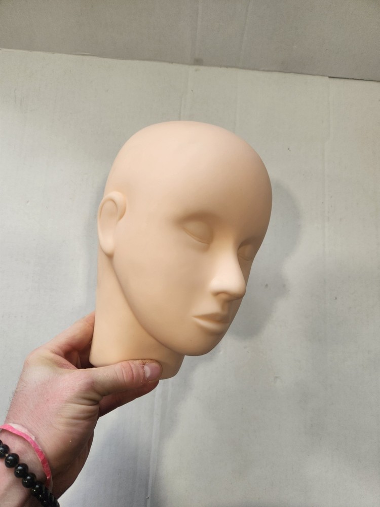 Pro Training Cosmetology Mannequin Doll Face Flat Head Practice Face Used