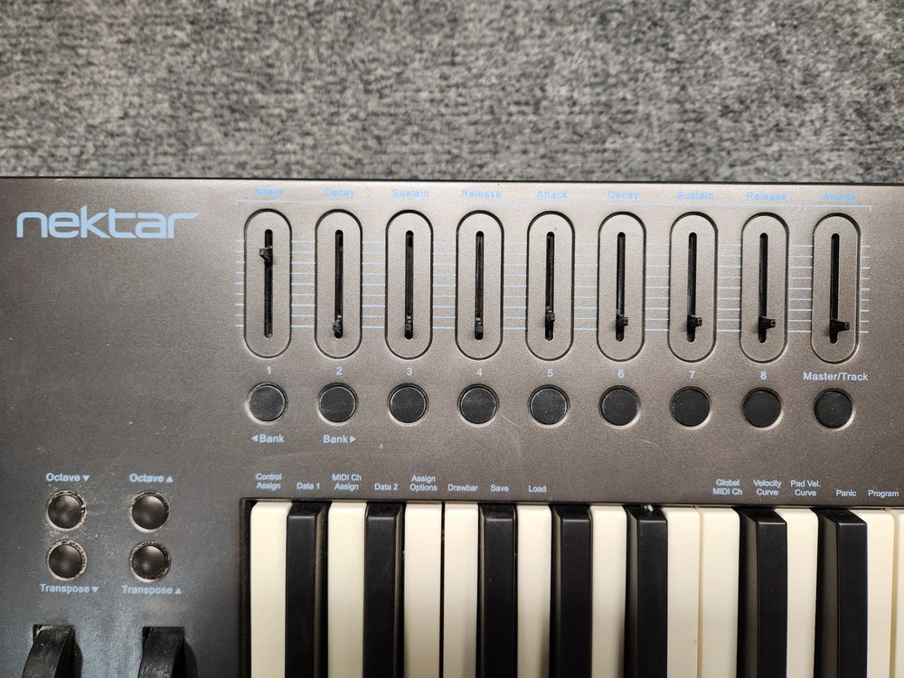 Nektar Impact LX 49 USB Midi Controller 49-Key Keyboard *Tested Working*